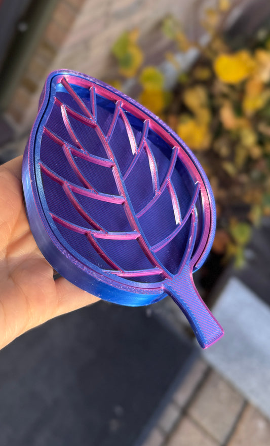 Blatt & Blüte Set: Violette Seifenschale mit Blüten-Seife